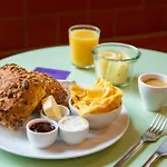 Stayery Hauptbahnhof & Stadthalle 4* בילפלד