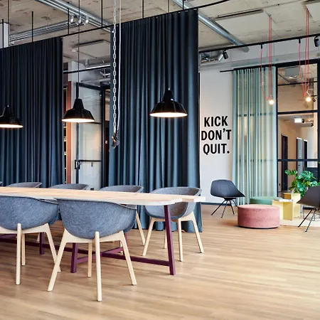 Stayery Hauptbahnhof Hotel 4*