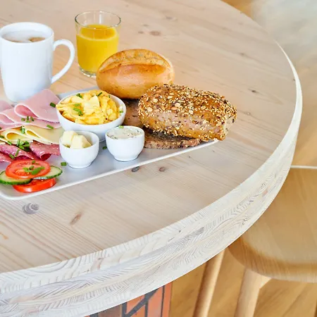 Stayery Hauptbahnhof 4*