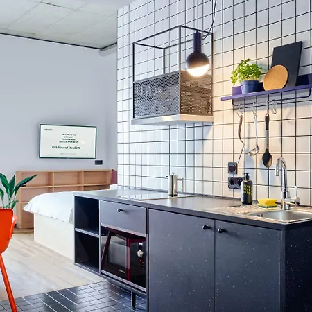 Hotel Stayery Hauptbahnhof & Stadthalle 4*